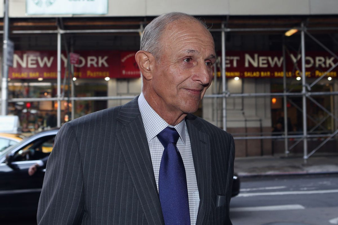 Random NY dude busted for pretending to be the Bruins owner