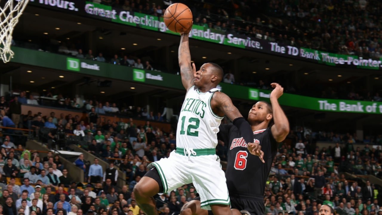 Celtics throw down some monstrous dunks in London