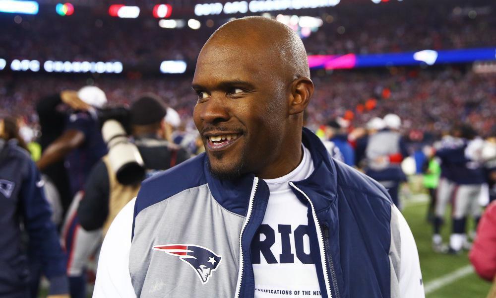 4 NFL teams interested in Patriots' Flores for head coaching job