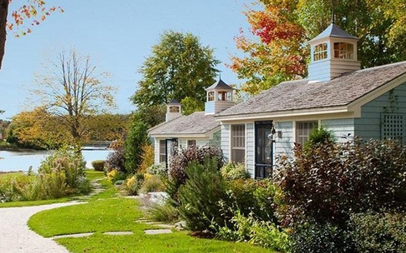 These Adorable Maine Cottages Offer A Quaint Coveside Getaway