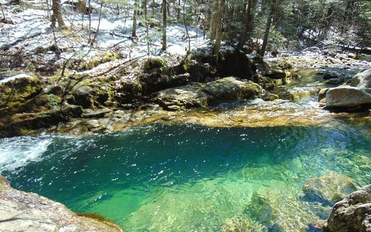 This Scenic Maine Hike Leads To A Hidden Pool Of Fresh Turquoise Water
