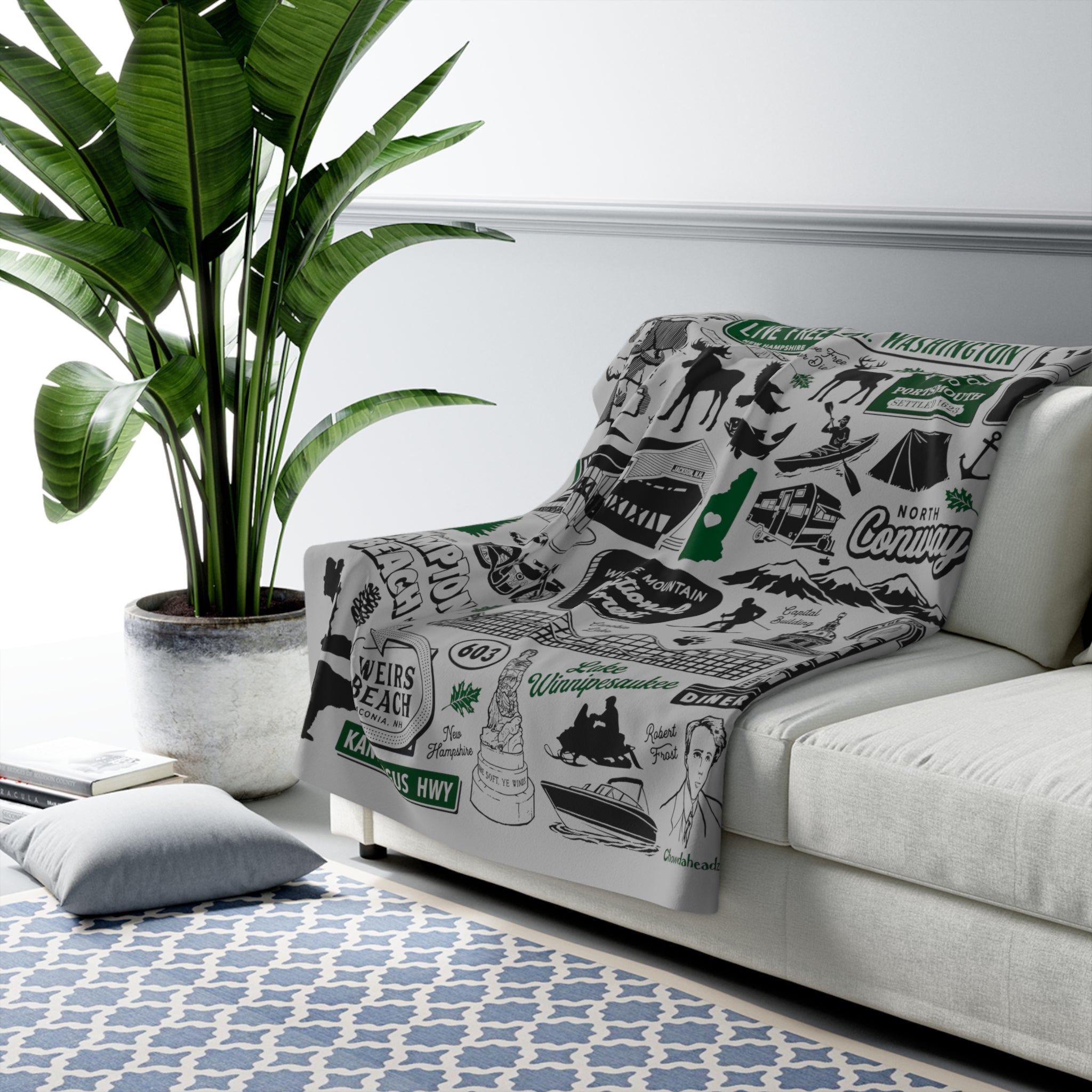 New Hampshire Tourist Attraction Sherpa Fleece Blanket - Chowdaheadz