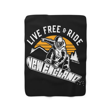 Live Free & Ride New England Snowboarder Sherpa Fleece Blanket - Chowdaheadz