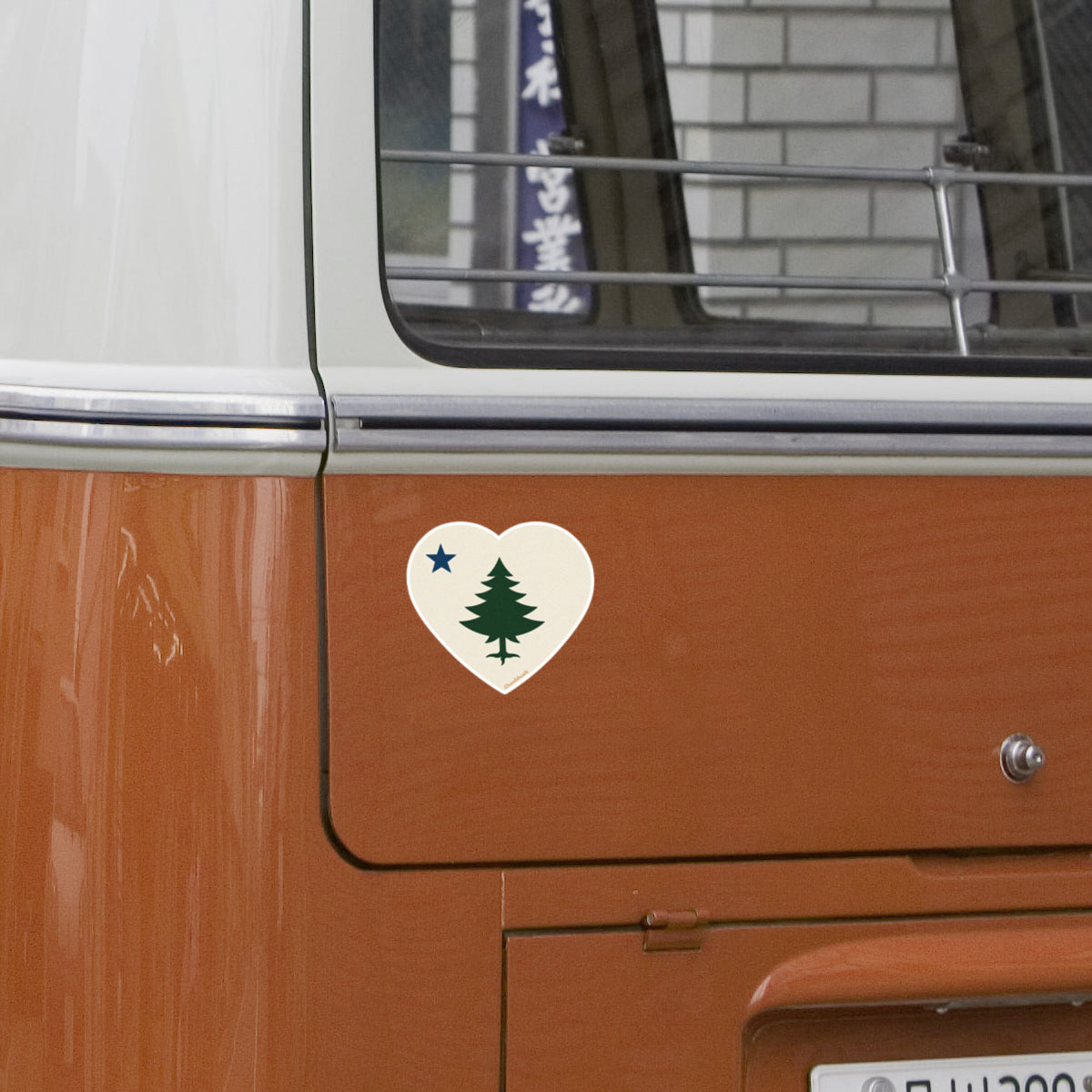 Vintage Maine Heart Sticker - Chowdaheadz